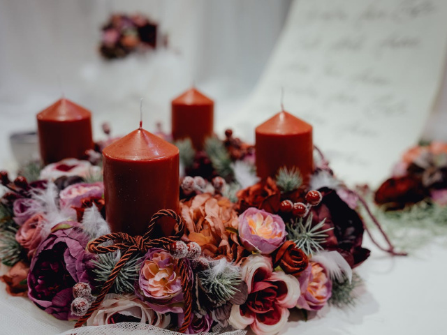 pexels-david-bartus-43782-1677008