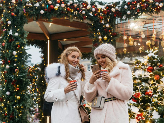 pexels-AntonBelitskiy-1703565